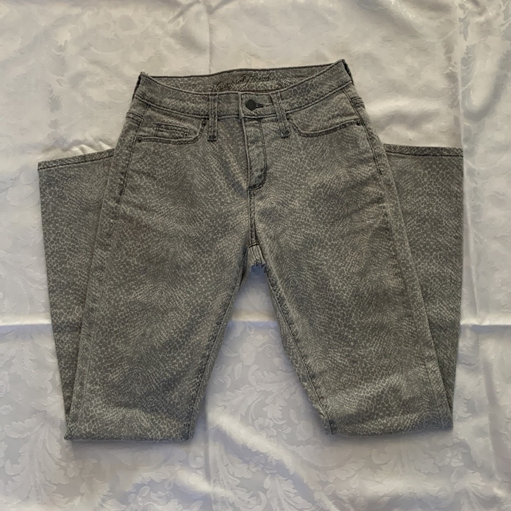 Universal Thread skinny jeans